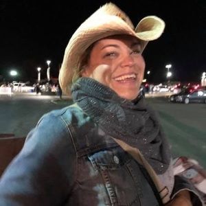 Meet your Posher, Stacey